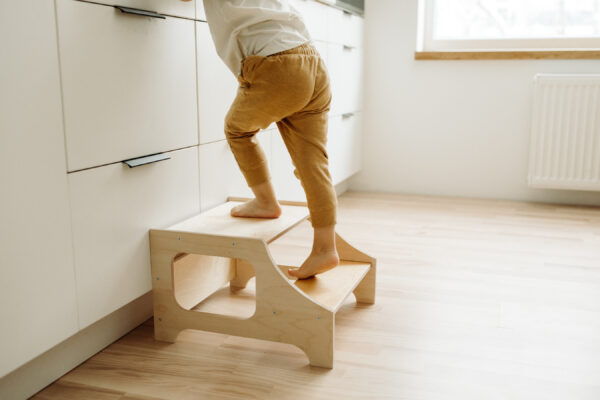 Escalier d'éveil en bois